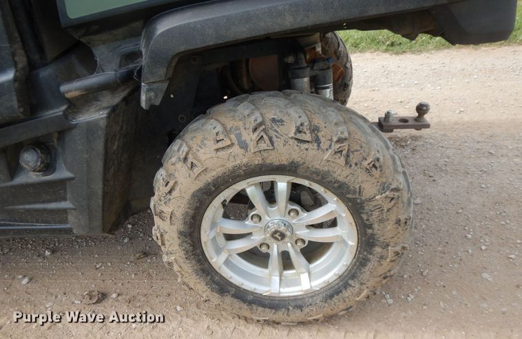 image for item DG7979 2014 John Deere Gator RSX 850  utility vehicle