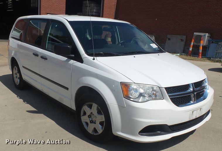 image for item DH3827 2013 Dodge Grand Caravan  van