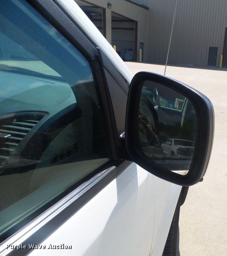 image for item DH3827 2013 Dodge Grand Caravan  van