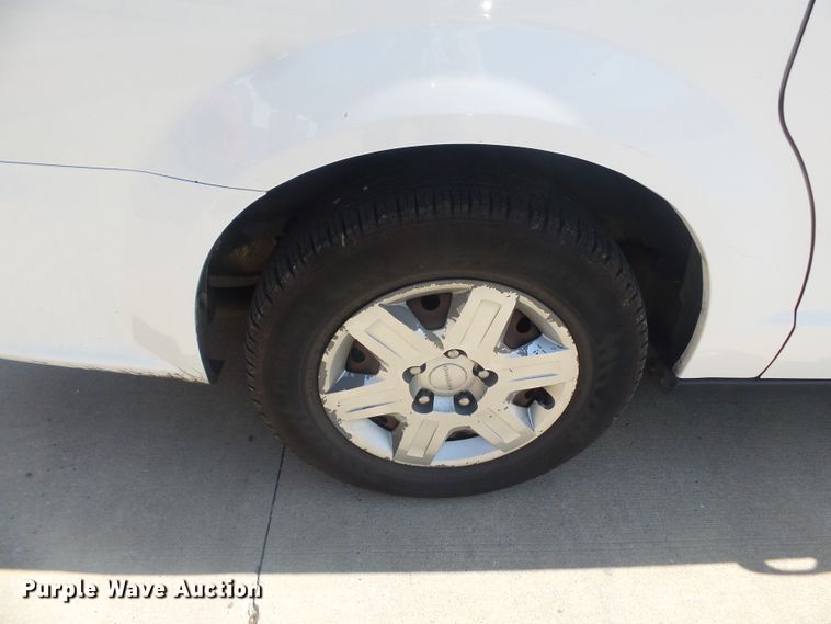 image for item DH3827 2013 Dodge Grand Caravan  van