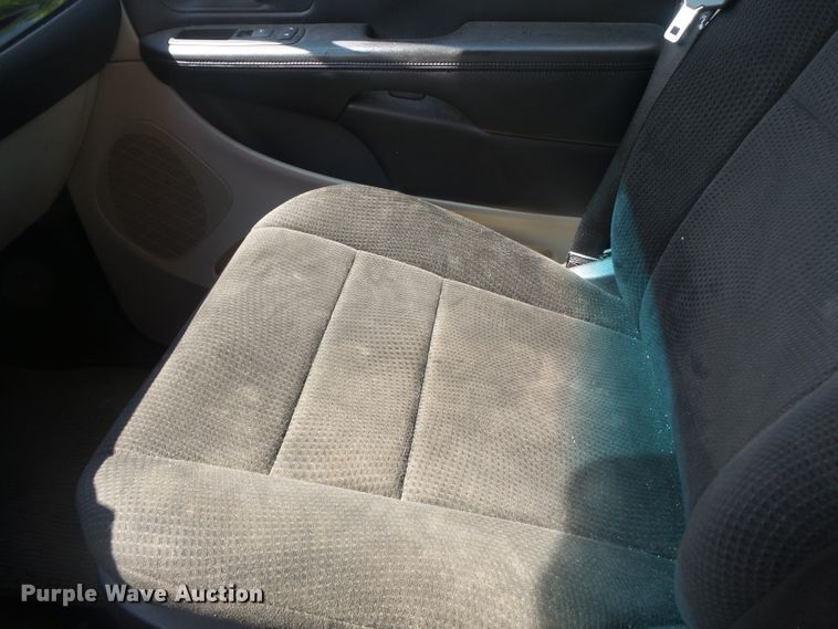 image for item DH3827 2013 Dodge Grand Caravan  van