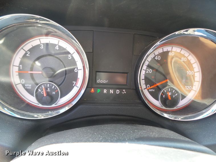 image for item DH3827 2013 Dodge Grand Caravan  van