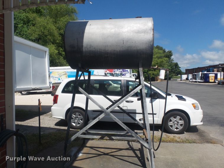 image for item DH3829 Fuel tank