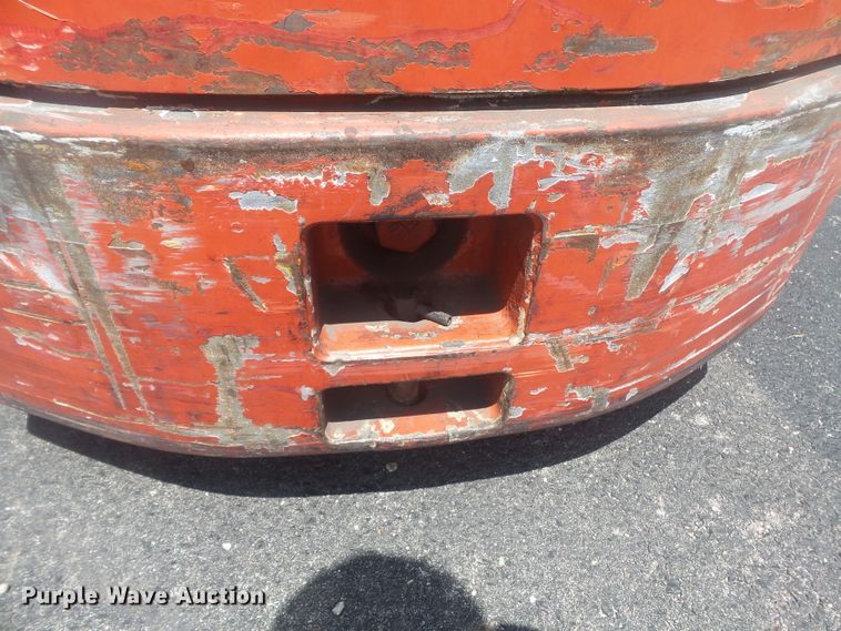 image for item DH3831 Nissan 35  forklift