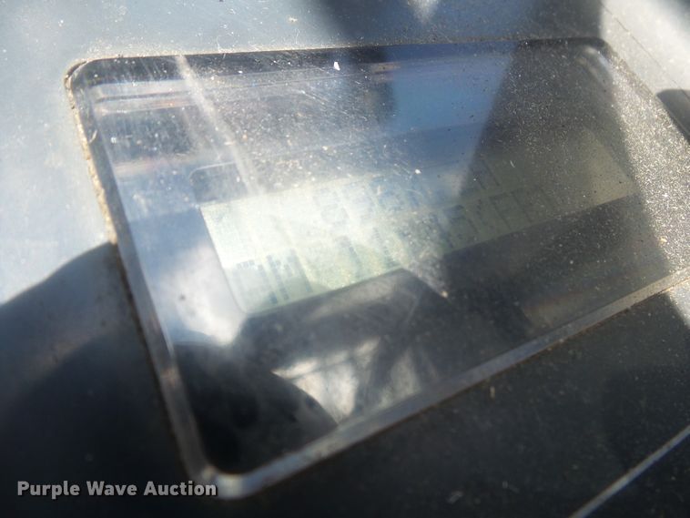 image for item DH3831 Nissan 35  forklift