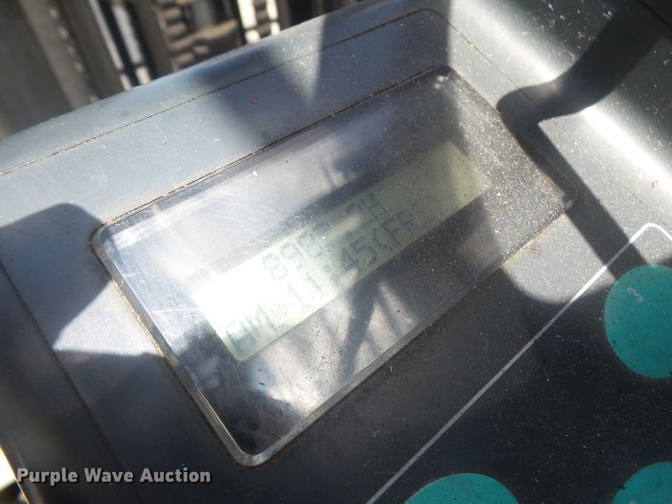 image for item DH3831 Nissan 35  forklift