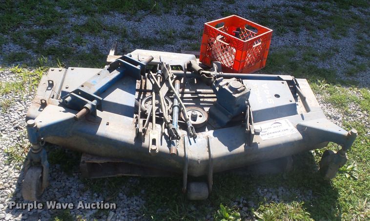 image for item DH3836 New Holland 914A mid-mount mower deck