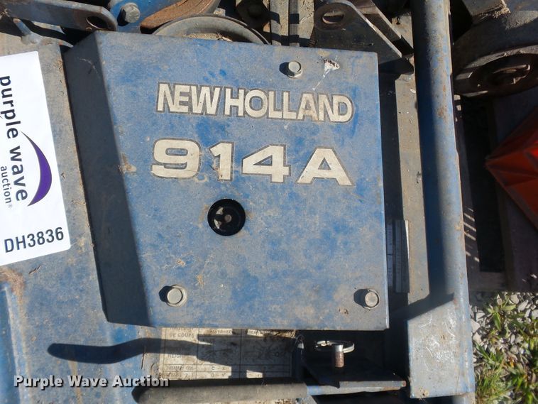 image for item DH3836 New Holland 914A mid-mount mower deck