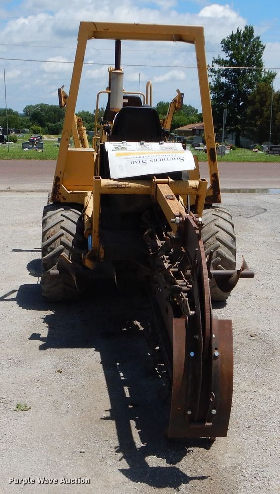 image for item DH4479 1991 Vermeer V6050  trencher