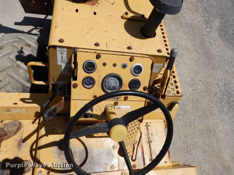 image for item DH4479 1991 Vermeer V6050  trencher