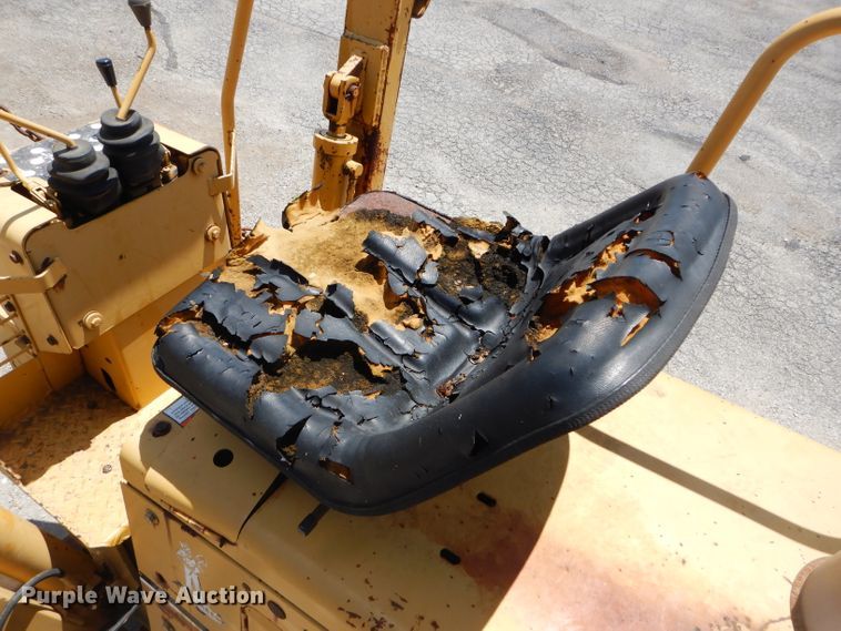 image for item DH4479 1991 Vermeer V6050  trencher