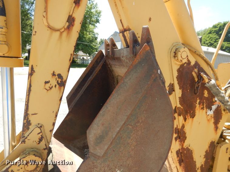 image for item DH4479 1991 Vermeer V6050  trencher