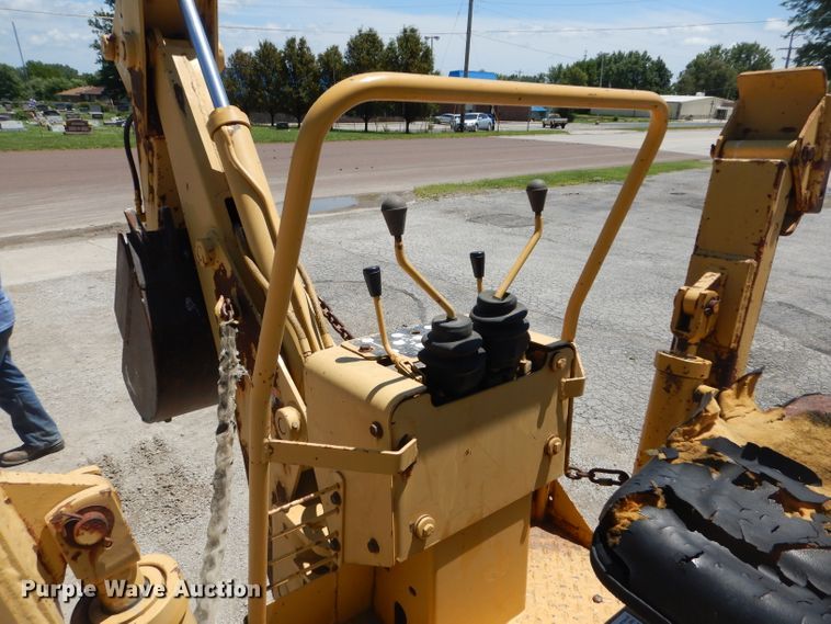 image for item DH4479 1991 Vermeer V6050  trencher