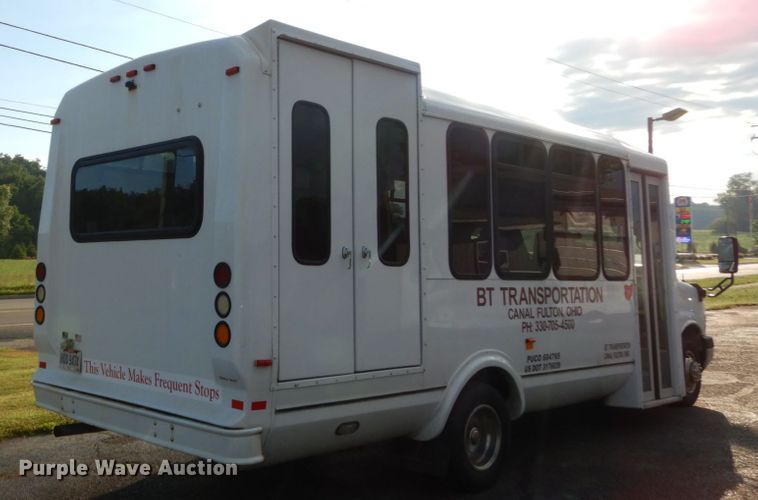 image for item DH5119 2010 Chevrolet Express G4500  shuttle bus