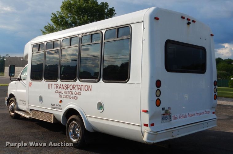 image for item DH5119 2010 Chevrolet Express G4500  shuttle bus