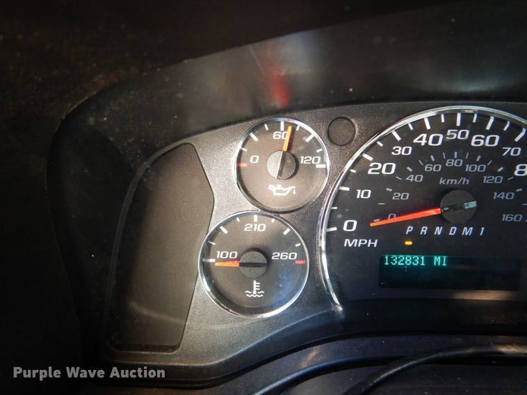 image for item DH5119 2010 Chevrolet Express G4500  shuttle bus