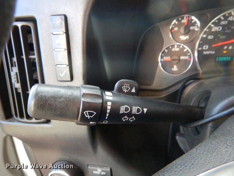 image for item DH5119 2010 Chevrolet Express G4500  shuttle bus