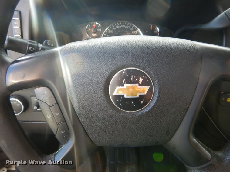 image for item DH5119 2010 Chevrolet Express G4500  shuttle bus