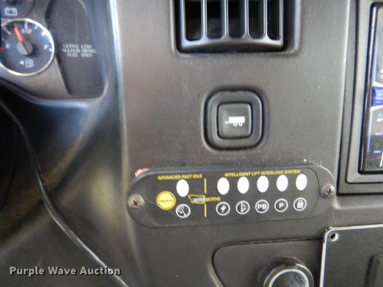 image for item DH5119 2010 Chevrolet Express G4500  shuttle bus