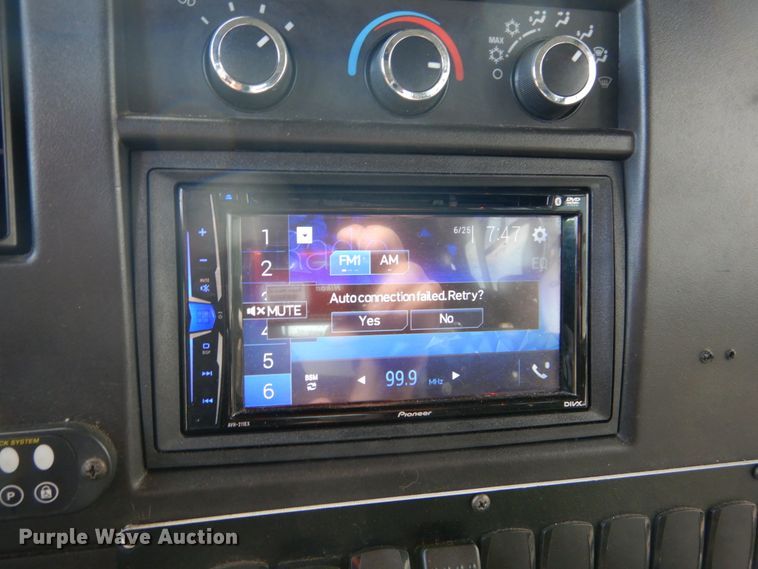 image for item DH5119 2010 Chevrolet Express G4500  shuttle bus