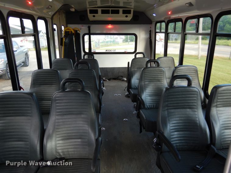 image for item DH5119 2010 Chevrolet Express G4500  shuttle bus