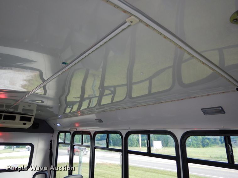 image for item DH5119 2010 Chevrolet Express G4500  shuttle bus