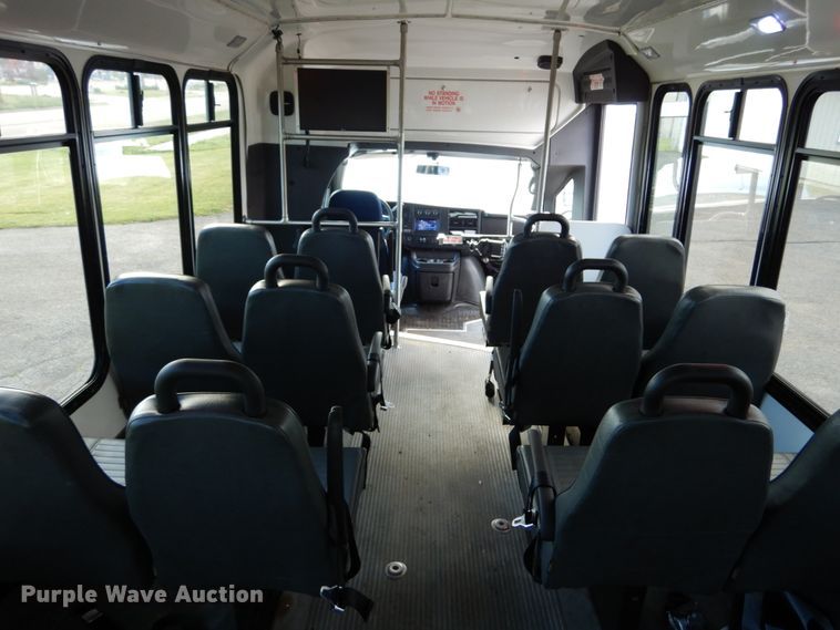 image for item DH5119 2010 Chevrolet Express G4500  shuttle bus