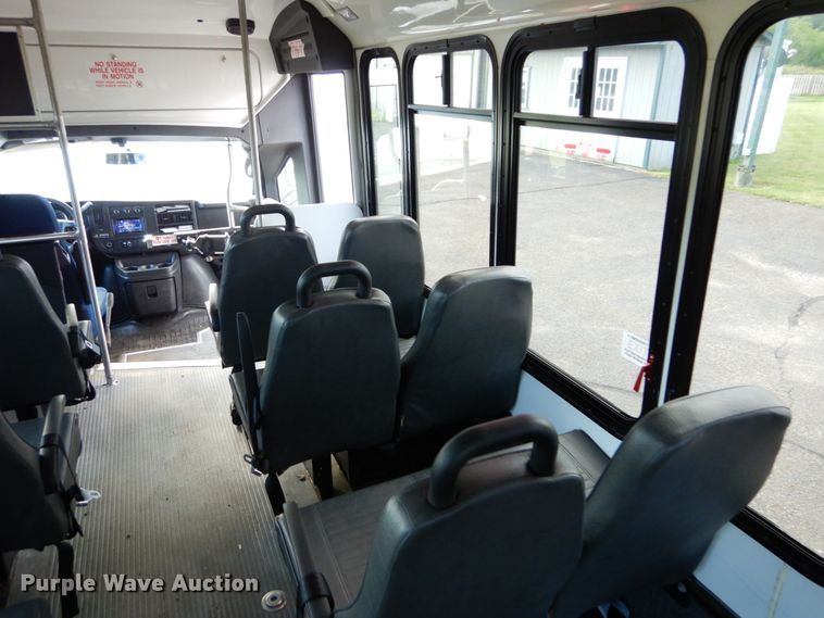 image for item DH5119 2010 Chevrolet Express G4500  shuttle bus