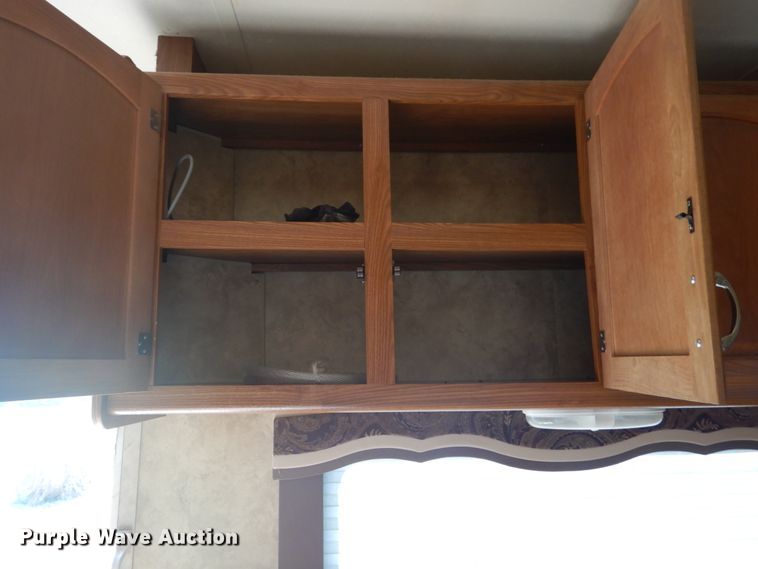 image for item DH5127 2008 Dutchman 31RGBS-M5  camper