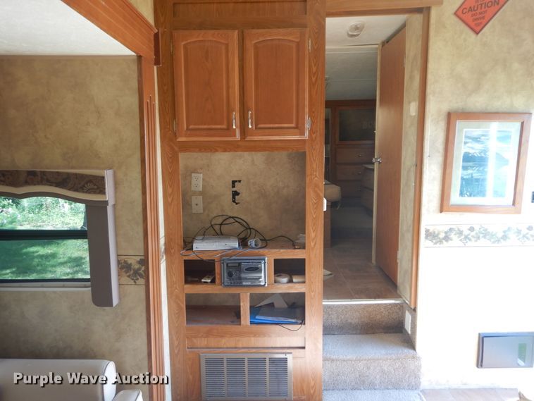 image for item DH5127 2008 Dutchman 31RGBS-M5  camper