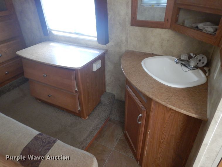 image for item DH5127 2008 Dutchman 31RGBS-M5  camper