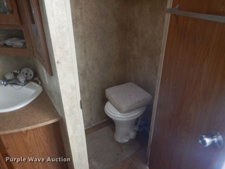 image for item DH5127 2008 Dutchman 31RGBS-M5  camper