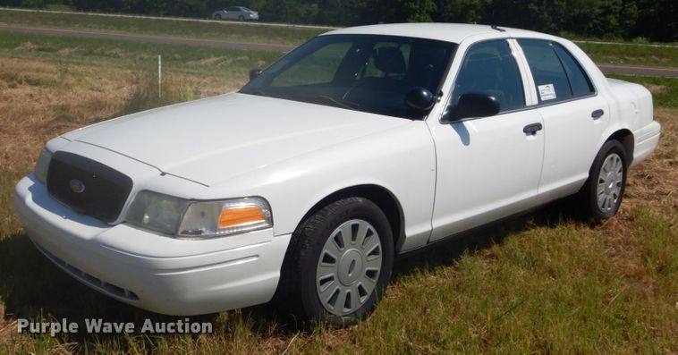 image for item DH5128 2010 Ford Crown Victoria Police Interceptor