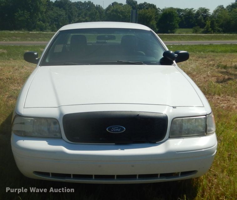 image for item DH5128 2010 Ford Crown Victoria Police Interceptor