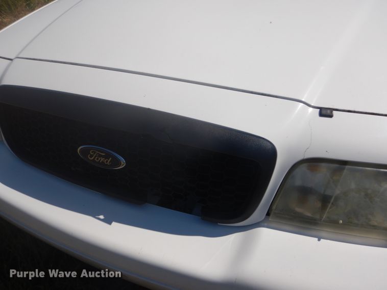 image for item DH5128 2010 Ford Crown Victoria Police Interceptor