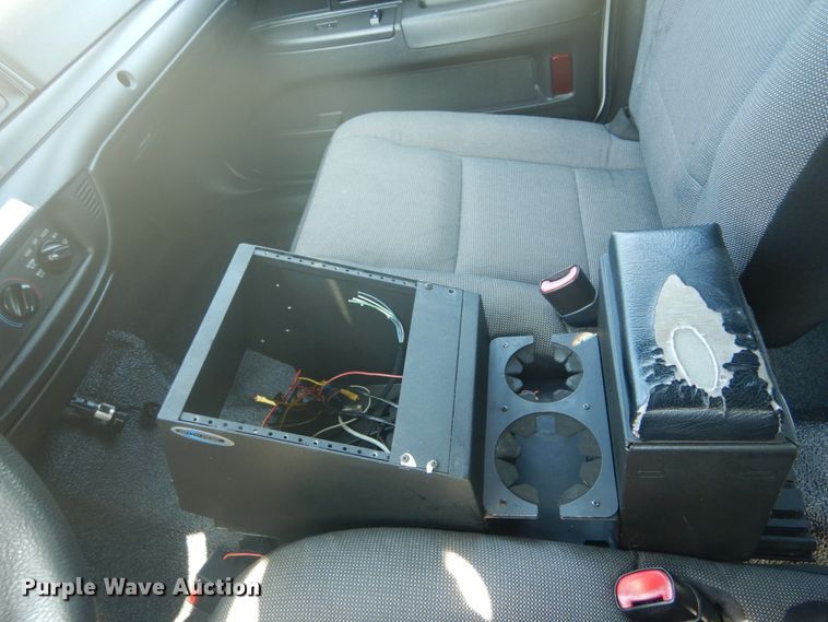 image for item DH5128 2010 Ford Crown Victoria Police Interceptor