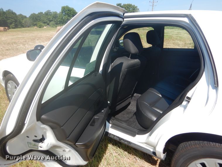 image for item DH5128 2010 Ford Crown Victoria Police Interceptor