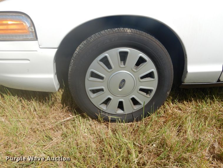 image for item DH5128 2010 Ford Crown Victoria Police Interceptor
