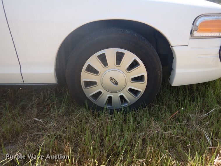 image for item DH5128 2010 Ford Crown Victoria Police Interceptor