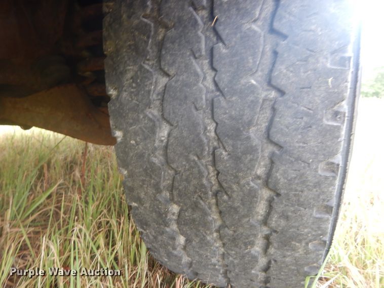 image for item DH5130 2005 Chevrolet Express 3500  delivery truck