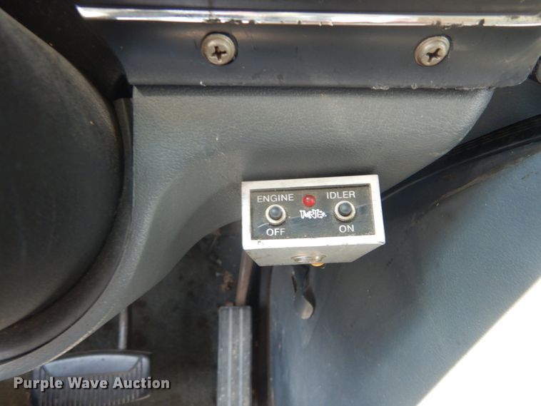 image for item DH5132 1990 Ford Econoline E350  ambulance