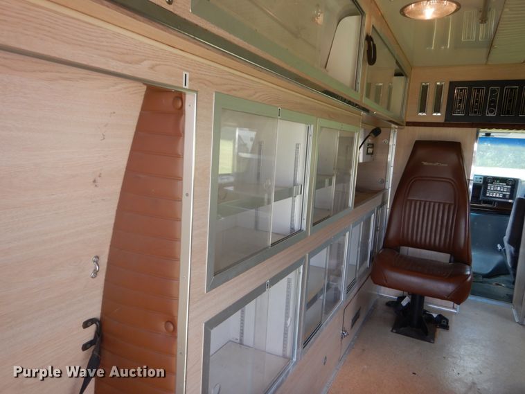 image for item DH5132 1990 Ford Econoline E350  ambulance