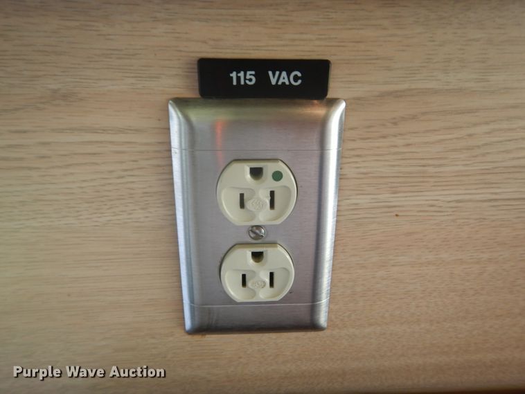 image for item DH5132 1990 Ford Econoline E350  ambulance