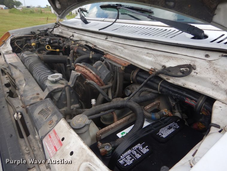 image for item DH5132 1990 Ford Econoline E350  ambulance