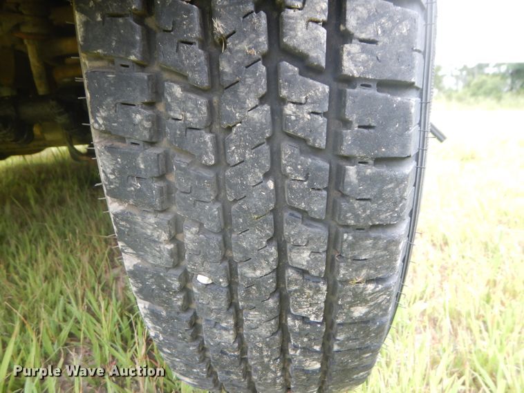 image for item DH5132 1990 Ford Econoline E350  ambulance