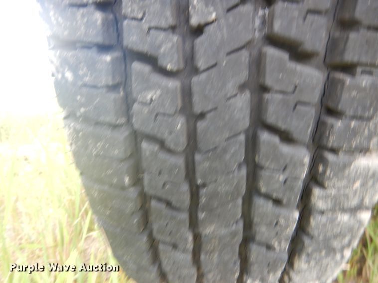 image for item DH5132 1990 Ford Econoline E350  ambulance