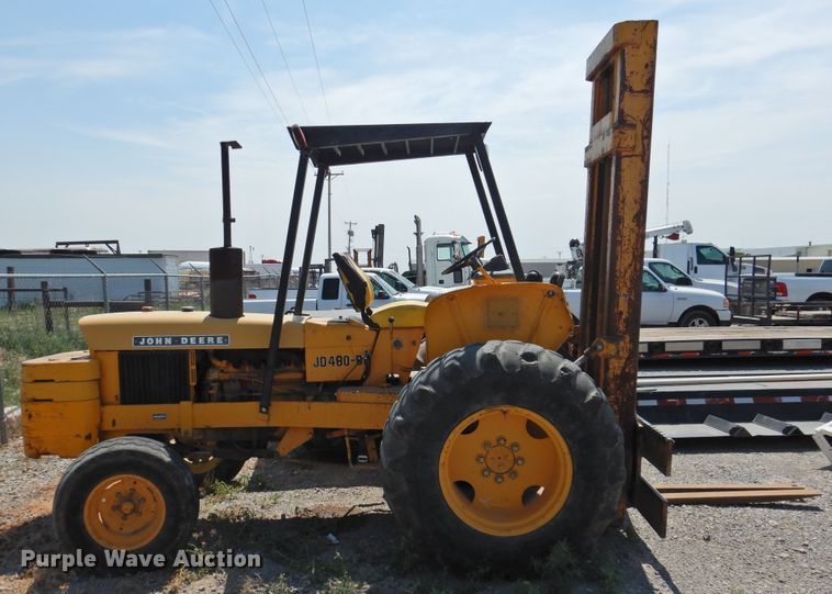 image for item DI0168 1980 John Deere 480B  forklift