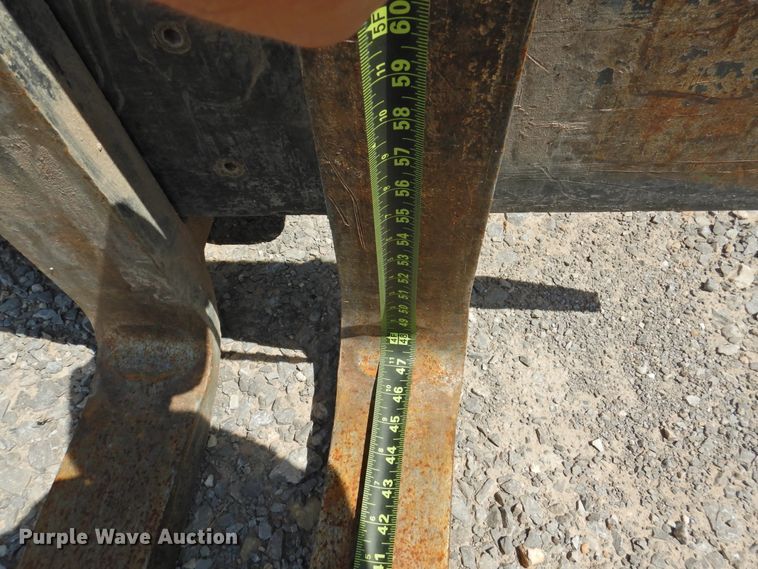 image for item DI0168 1980 John Deere 480B  forklift