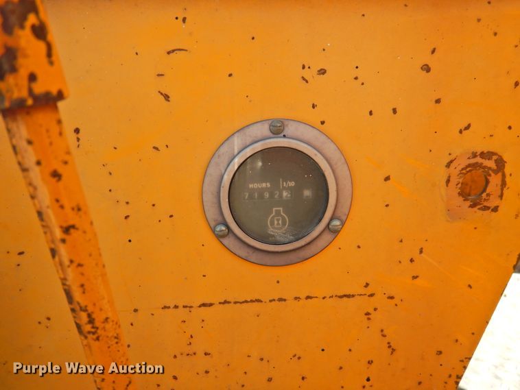 image for item DI0168 1980 John Deere 480B  forklift