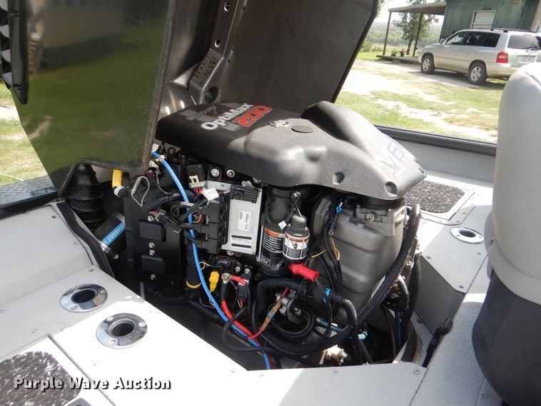 image for item DI0280 2018 SeaArk Predator 220  boat